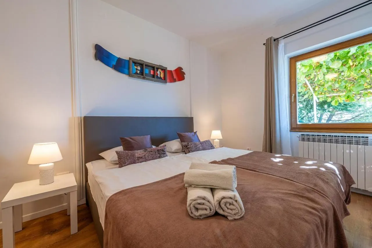 Vacation Apartment Helga Matulji